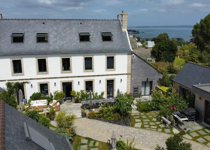 L’ARDOISIÈRE, maison d’hôtes et d’amis